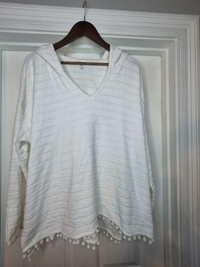 crown & ivy White textured hooded Tunic Top Size 2x